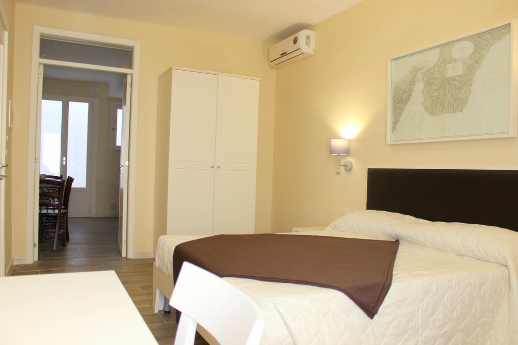 Faro Bianco Gallipoli - Suites & Apartments Exteriör bild