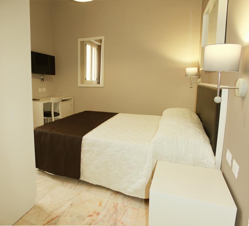 Faro Bianco Gallipoli - Suites & Apartments Exteriör bild