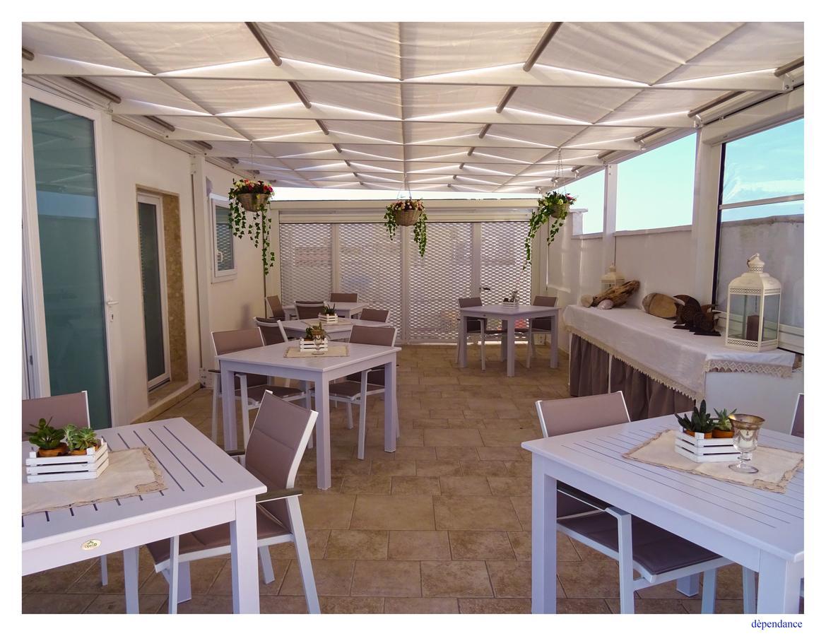 Faro Bianco Gallipoli - Suites & Apartments Exteriör bild